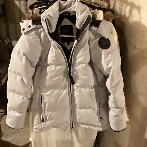 Canada Goose Black Label Chelsea Parka - Picture 12 of 17